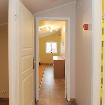 Apartment Tour-group Apartment-1 *