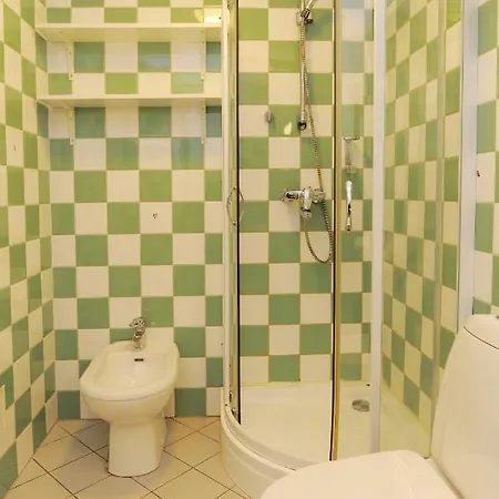 Tour-group Apartment-1 *